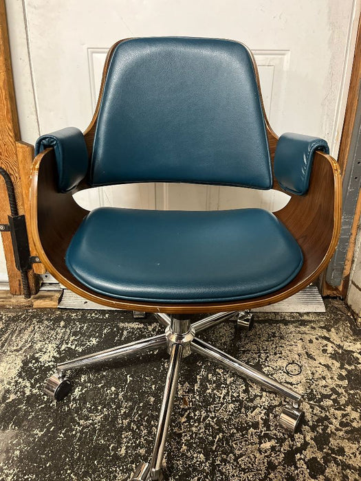 Retro Modern Office Chair