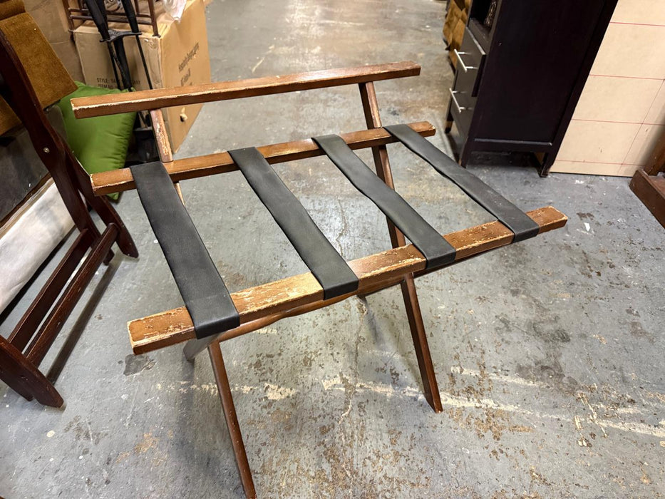 Medium wood color Luggage Rack with back