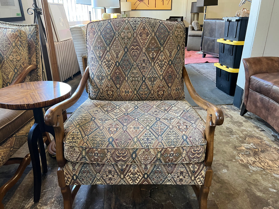 Oversize armchair
