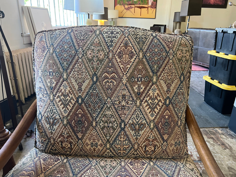 Oversize armchair