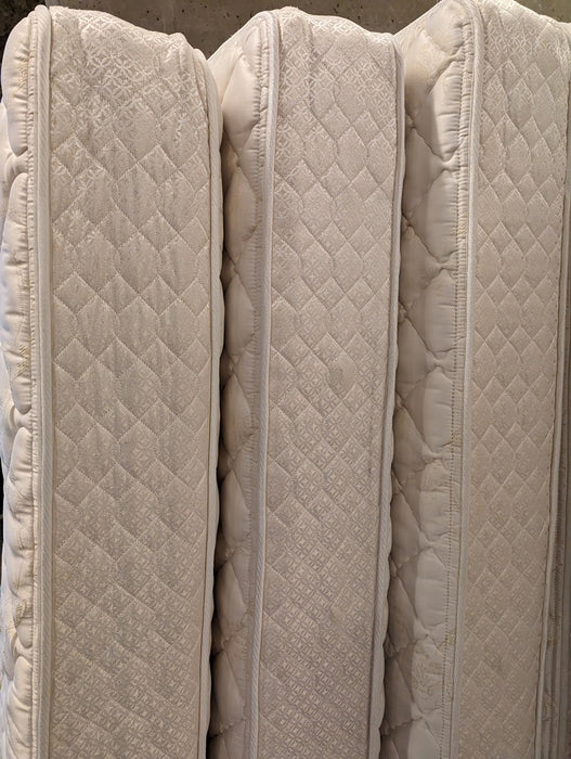 Hotel Quality Serta Perfect Sleeper - Queen