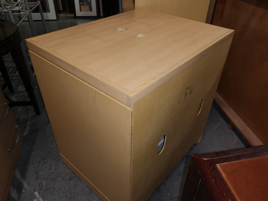 Light Wood Dresser BHV