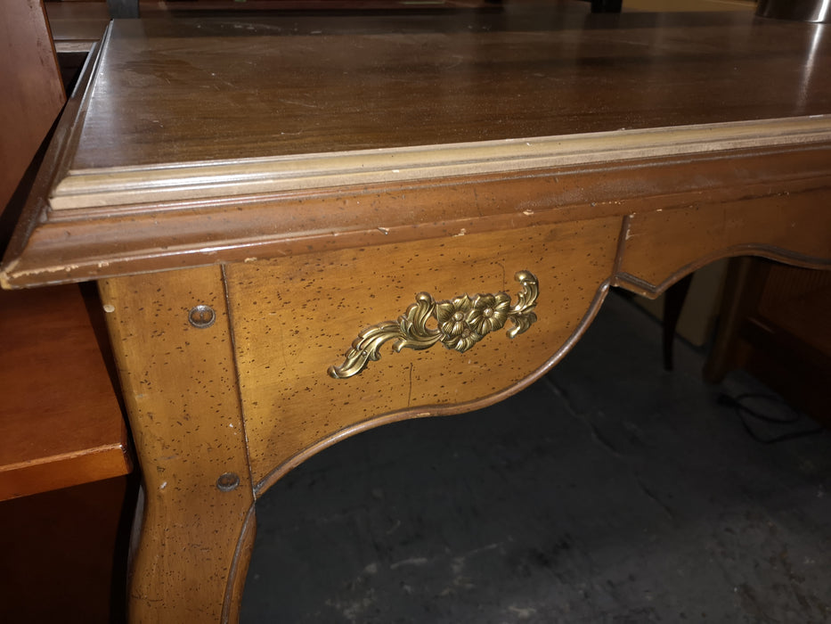 French Provincial Desk CHW