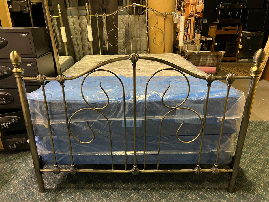 New Metal Headboard and footboard bed