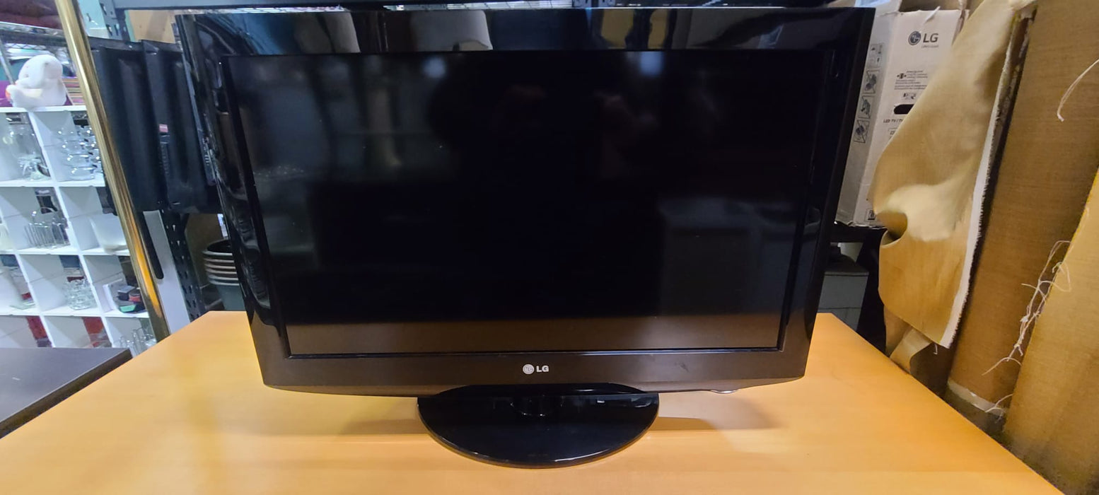32" LG TV with Remote