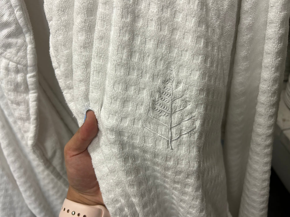Four Seasons Robe