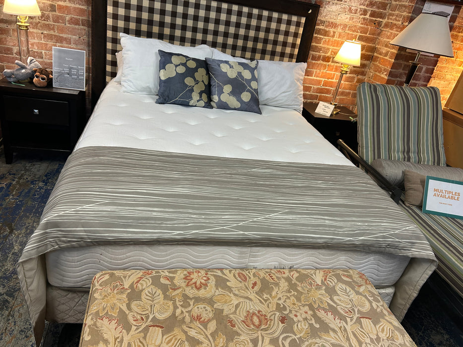 Hotel Quality Beauty Rest Mattress- Queen