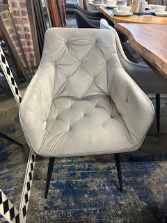 Tufted Dining Chair