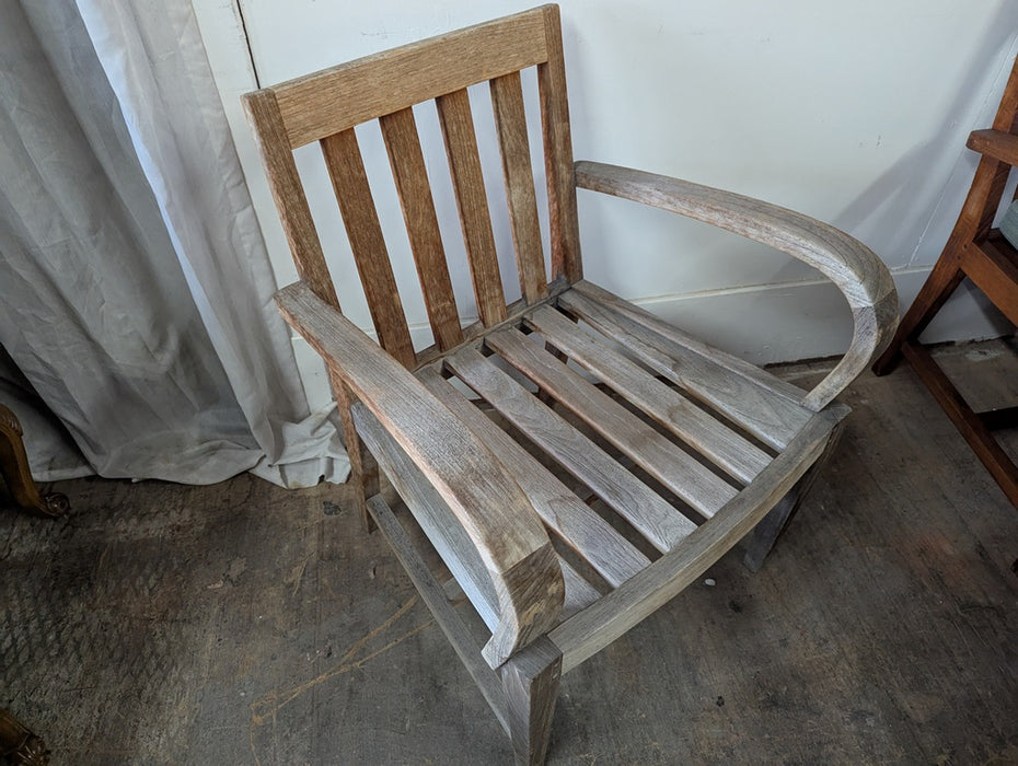 Teak outdoor table and chair SET