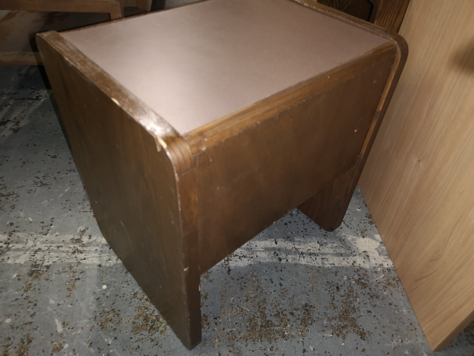 Compact Bedside Table with Shelf RD