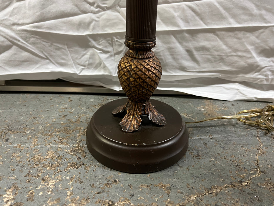 Bronze pineapple table lamp