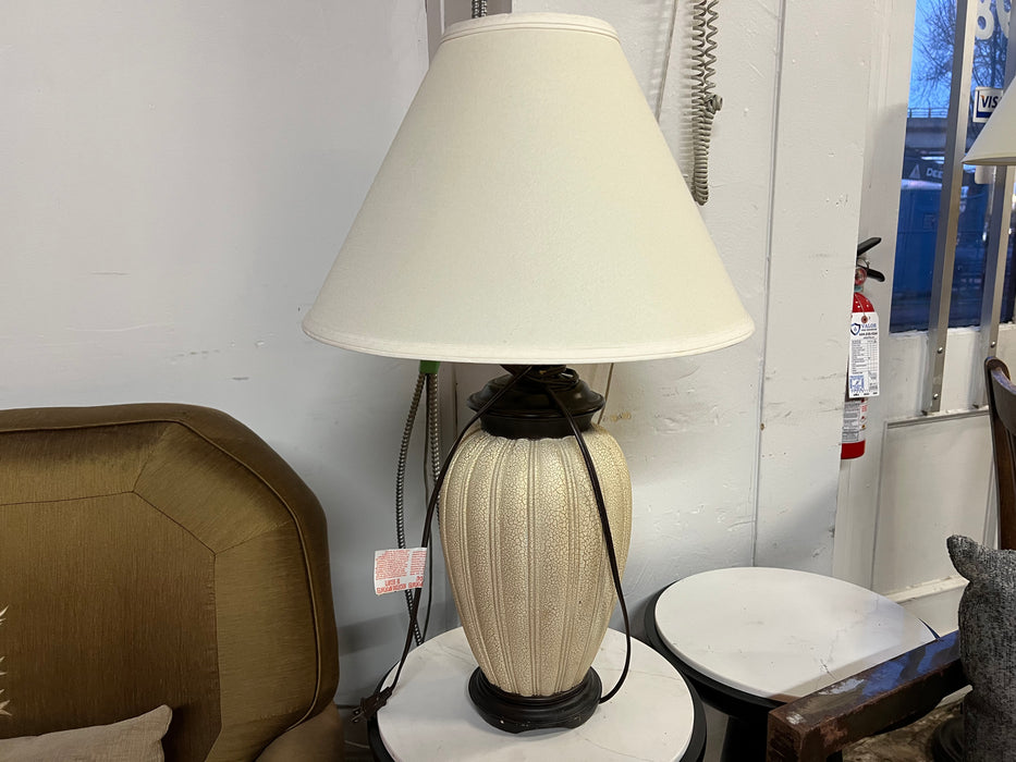 Ceramic beige table lamp