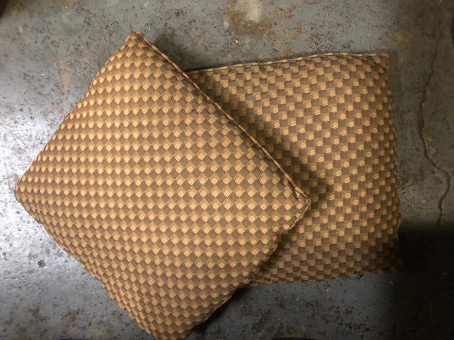 Decorative Pillow Brown Check Pattern